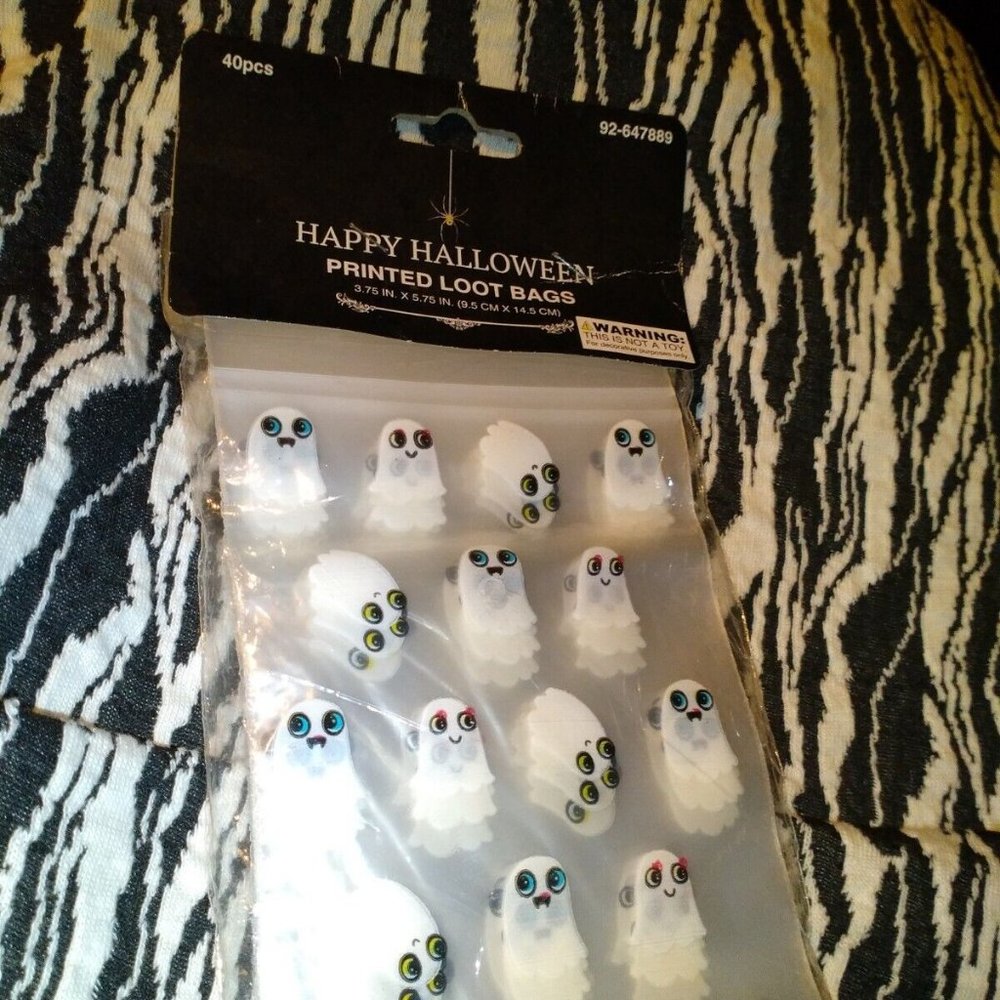 40 pcs Happy Halloween ghost Loot Bags Zip-Seal 5.75"x3.75" - Picture 2 of 6